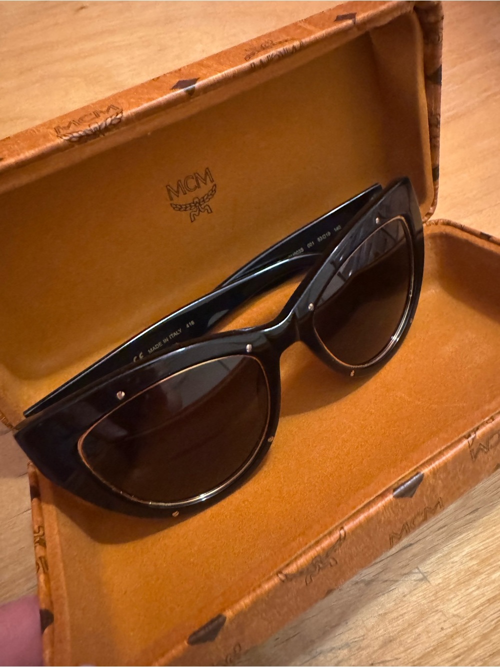 MCM 603S Women's Black & Gold Cat-Eye Sunglasses Set